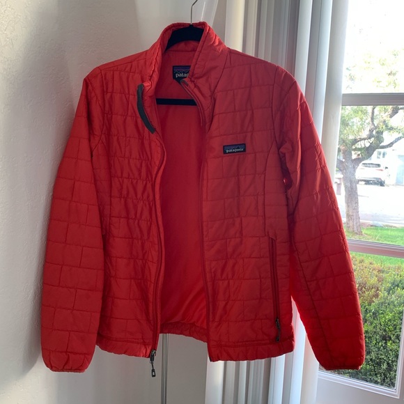 Patagonia women’s nano puff XS in Tomato - Picture 1 of 3